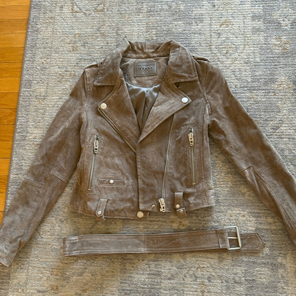 100% Leather Blank NYC Suede Moto Jacket - Picture 3 of 6